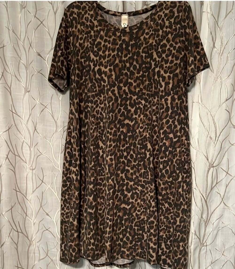 Crepas Leopard Print Short Sleeve Dress